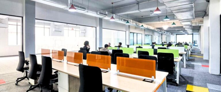 What is the Difference Between Serviced & Managed Office Space?