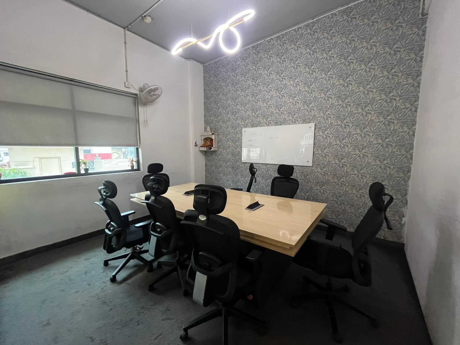 Vibrant coworking space in Noida